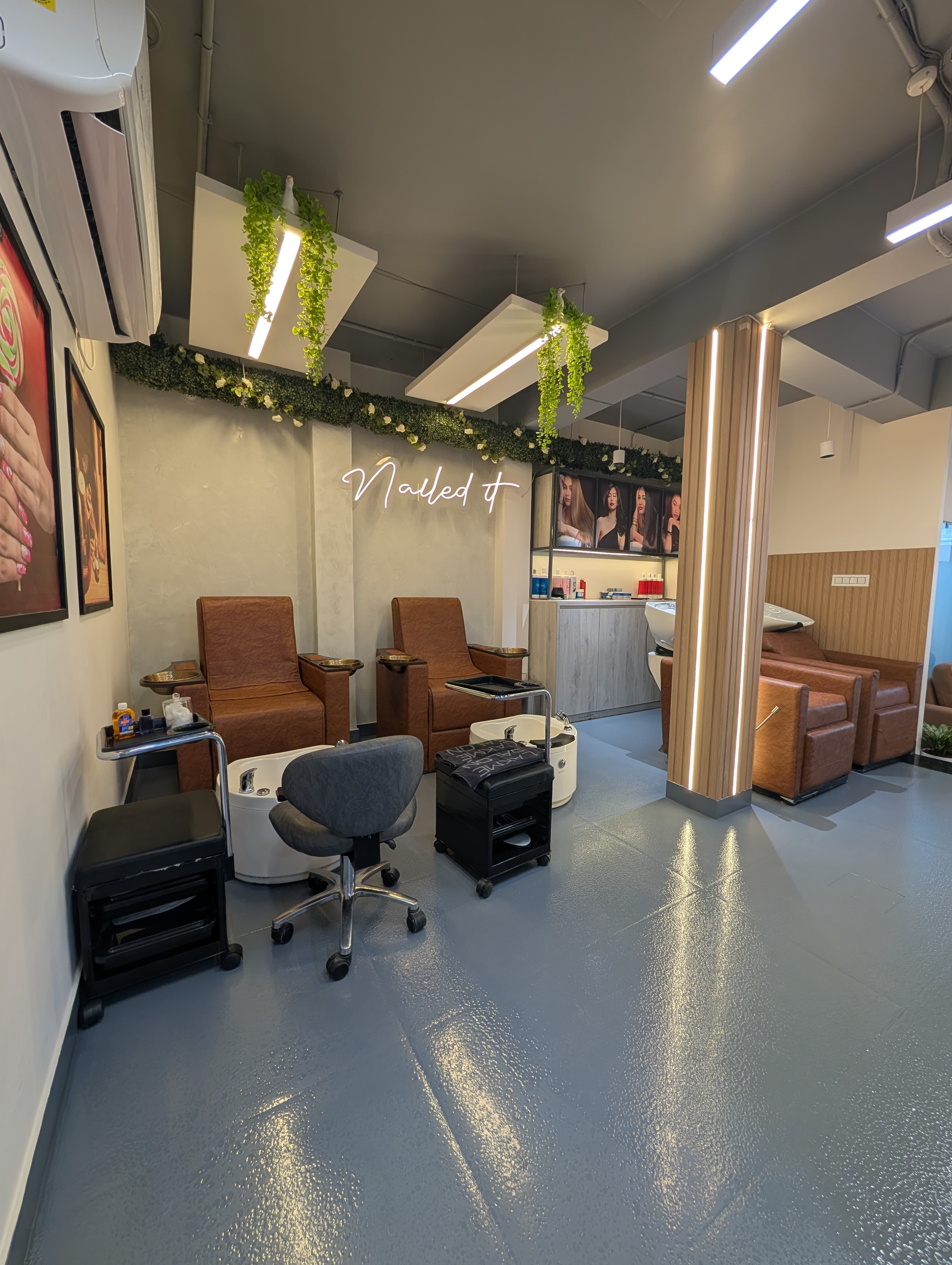 The pedicure lounge at Lakmé Salon Rajajipuram